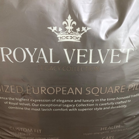 Royal Velvet Pillow Large Square White, 233 thread cotton (28 x 28 in) NIB - Picture 4 of 6